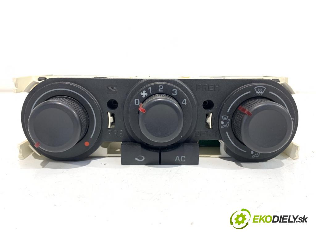 SEAT IBIZA III liftback 2008 63 kW 1.4 16V 1390 Panel ovládania kúrenia 6L0820045C (Prepínacie páčky pod volantom)