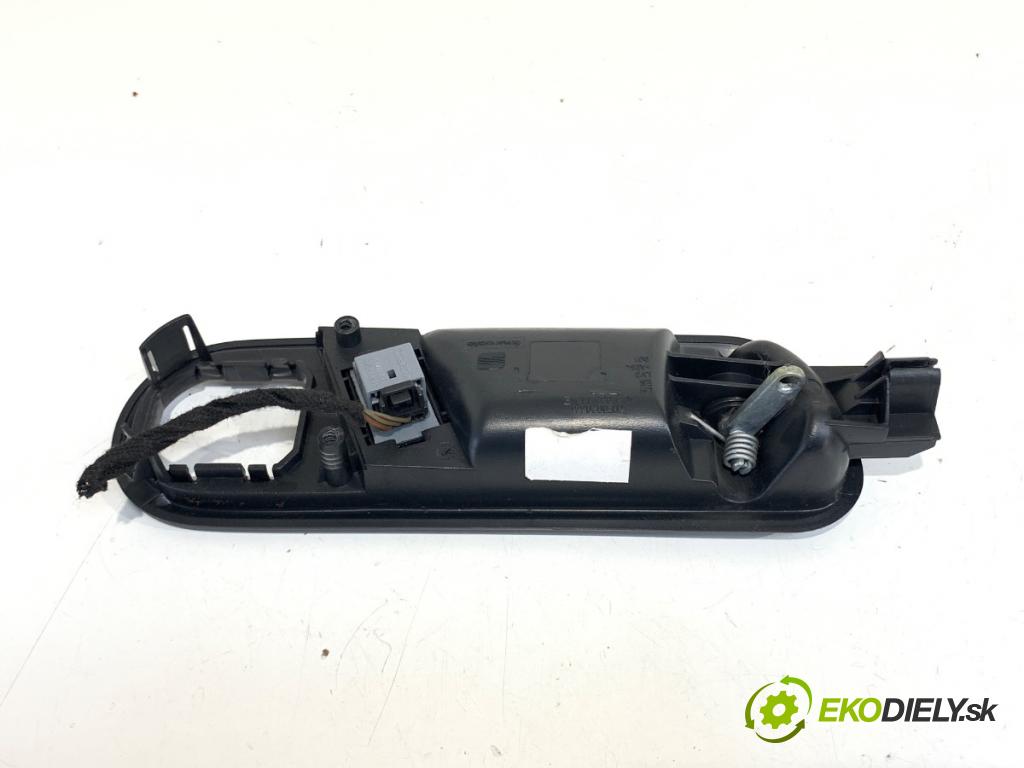 SEAT IBIZA III liftback 2008 63 kW 1.4 16V 1390 klika vnitřní levý přední část