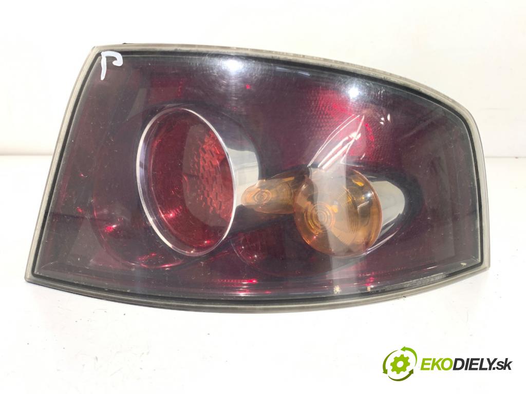 SEAT IBIZA III liftback 2008 63 kW 1.4 16V 1390 světlo pravý zadní část 