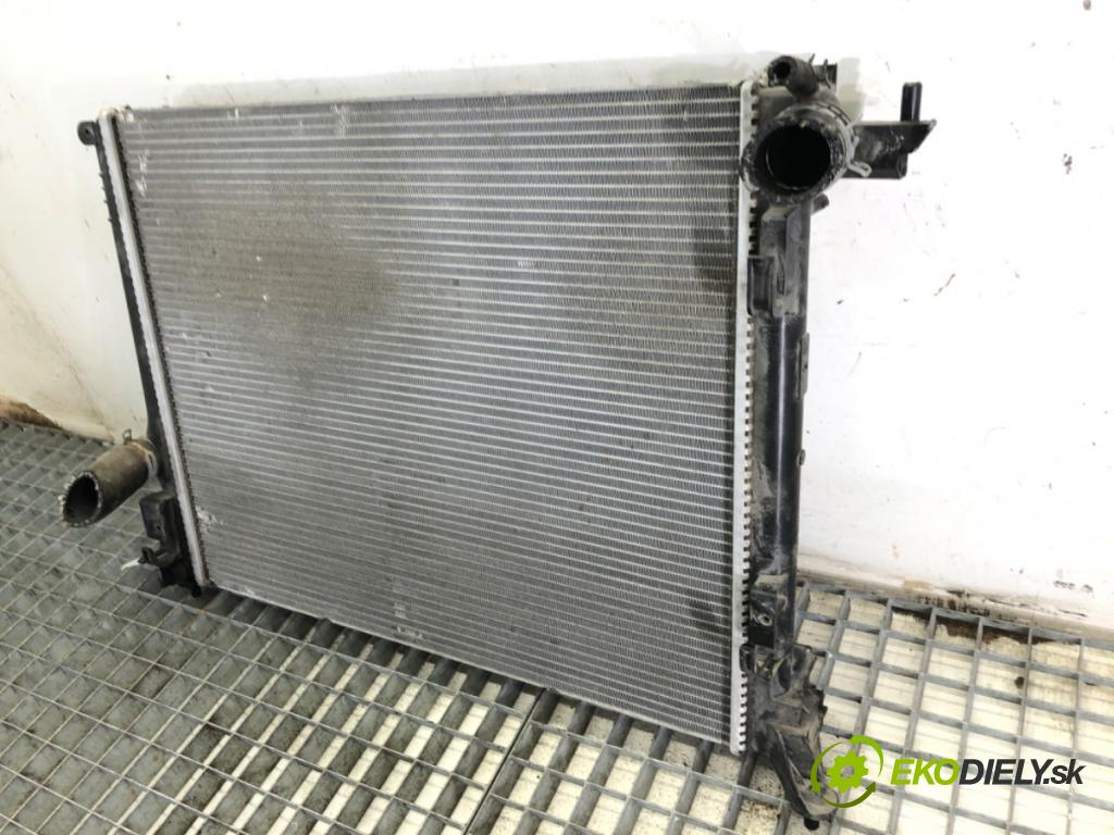 RENAULT MEGANE IV liftback 2016 151 kW 1.6 TCe 205 (B9MV) 1618 chladič vody 214108607R (Vodní chladič)