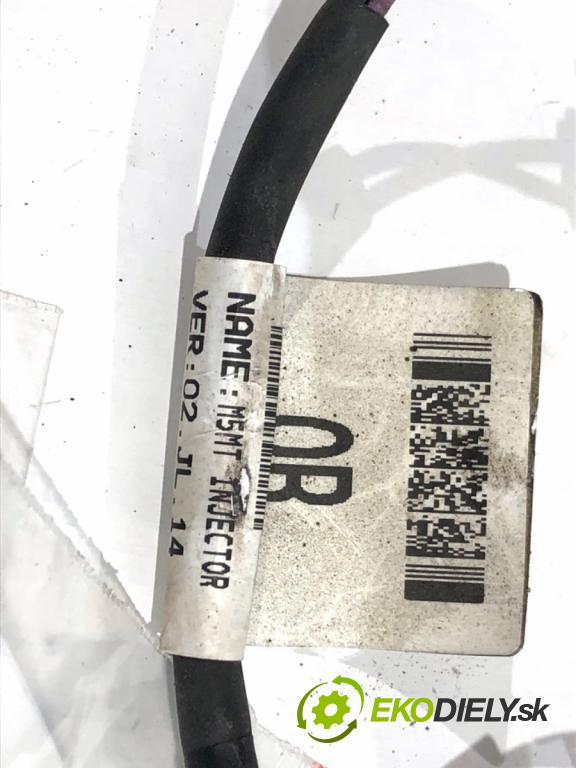 RENAULT MEGANE IV liftback 2016 151 kW 1.6 TCe 205 (B9MV) 1618 Lišta vstrekovacia 240118510R (Vstrekovacia lišta)