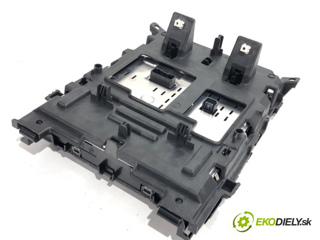 RENAULT MEGANE IV liftback 2016 151 kW 1.6 TCe 205 (B9MV) 1618 Dislpej 681833236R (Prístrojová doska)