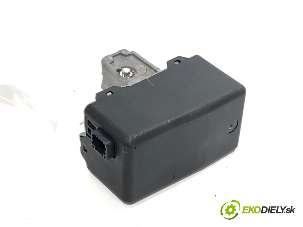 RENAULT MEGANE IV liftback 2016 151 kW 1.6 TCe 205 (B9MV) 1618 blokáda volantu 487001452R (Řízení ostatní)