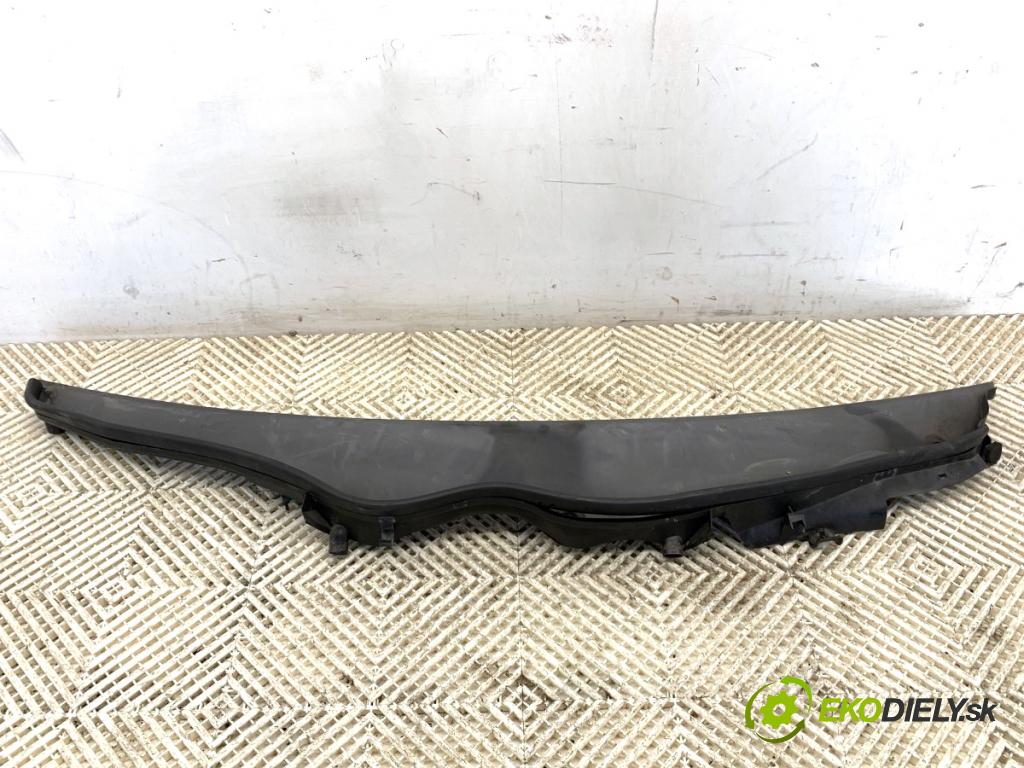 MERCEDES-BENZ CL203 coupe 2002 120 kW C 200 Kompressor (203.742) 1796 Torpédo, plast pod čelné okno 2038300813 (Torpédo (plast pod čelným sklom))