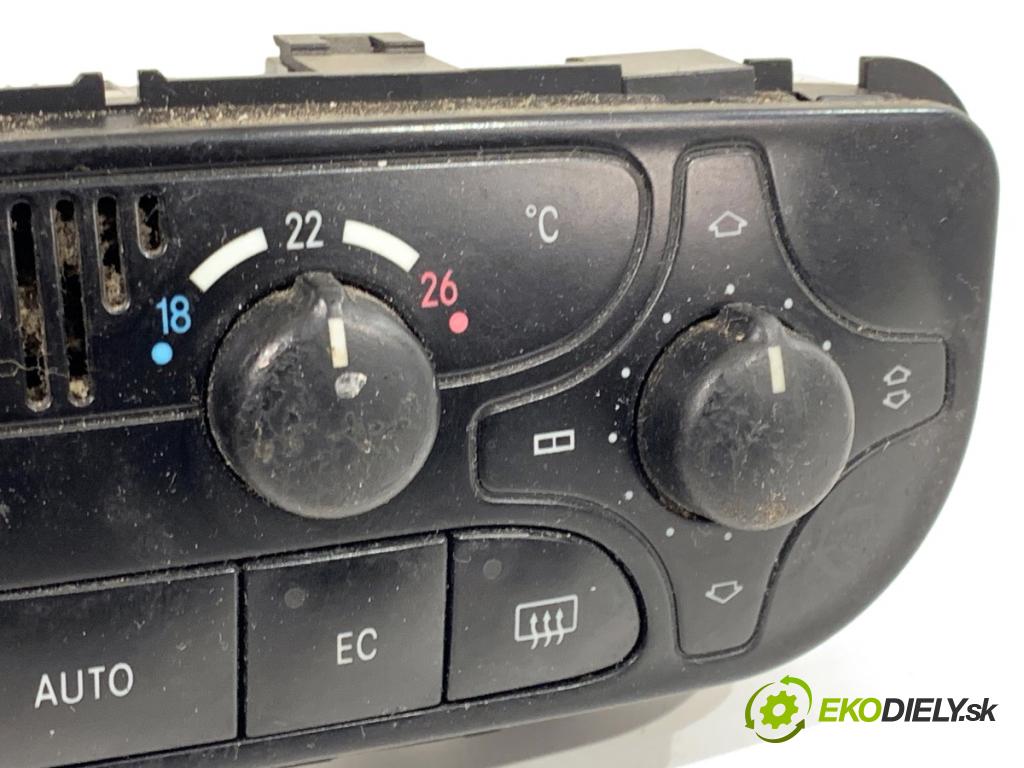 MERCEDES-BENZ CL203 coupe 2002 120 kW C 200 Kompressor (203.742) 1796 Panel ovládania kúrenia A2038300785 (Prepínacie páčky pod volantom)