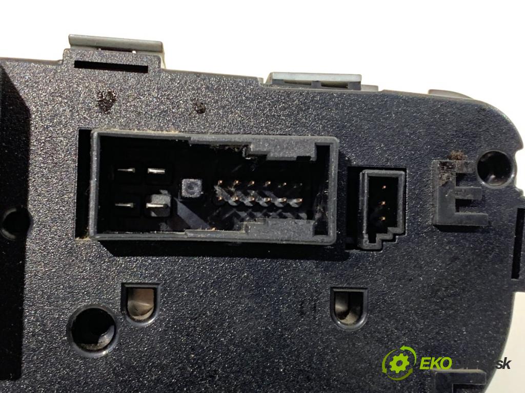 MERCEDES-BENZ CL203 coupe 2002 120 kW C 200 Kompressor (203.742) 1796 Panel ovládania kúrenia A2038300785 (Prepínacie páčky pod volantom)