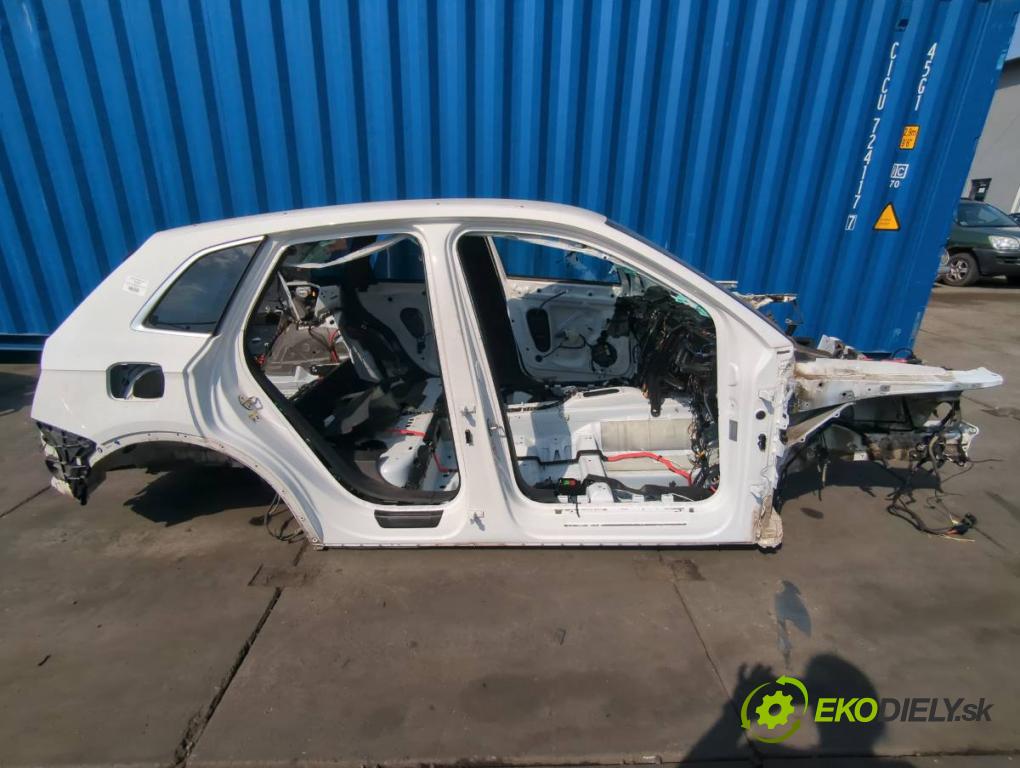 AUDI Q5 FY SUV 2018 140 kW 40 TDI quattro 1968 KAROSERIA ČTVRŤÁK blatník zadní část levý pravý práh střecha PODŁUŻNICA levý pravý