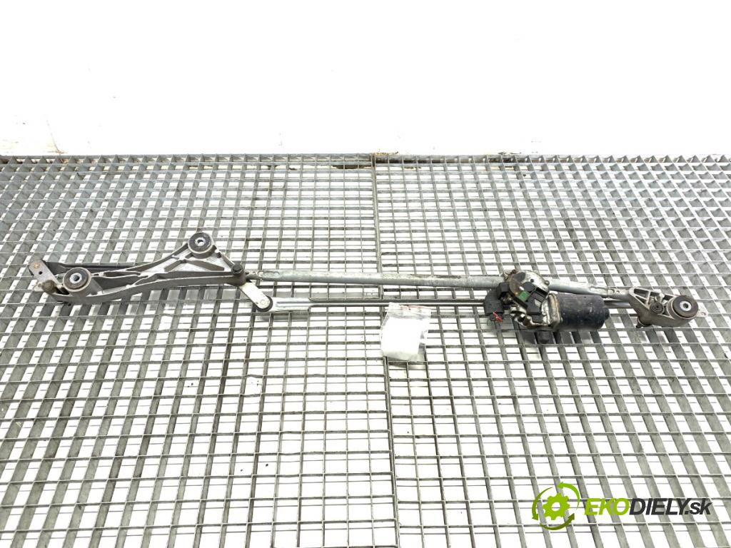 MERCEDES-BENZ W245 liftback 2006 80 kW B 180 CDI (245.207) 1991 Mechanizmus stieračov predný A1698200300 (Motorček stieračov predný)