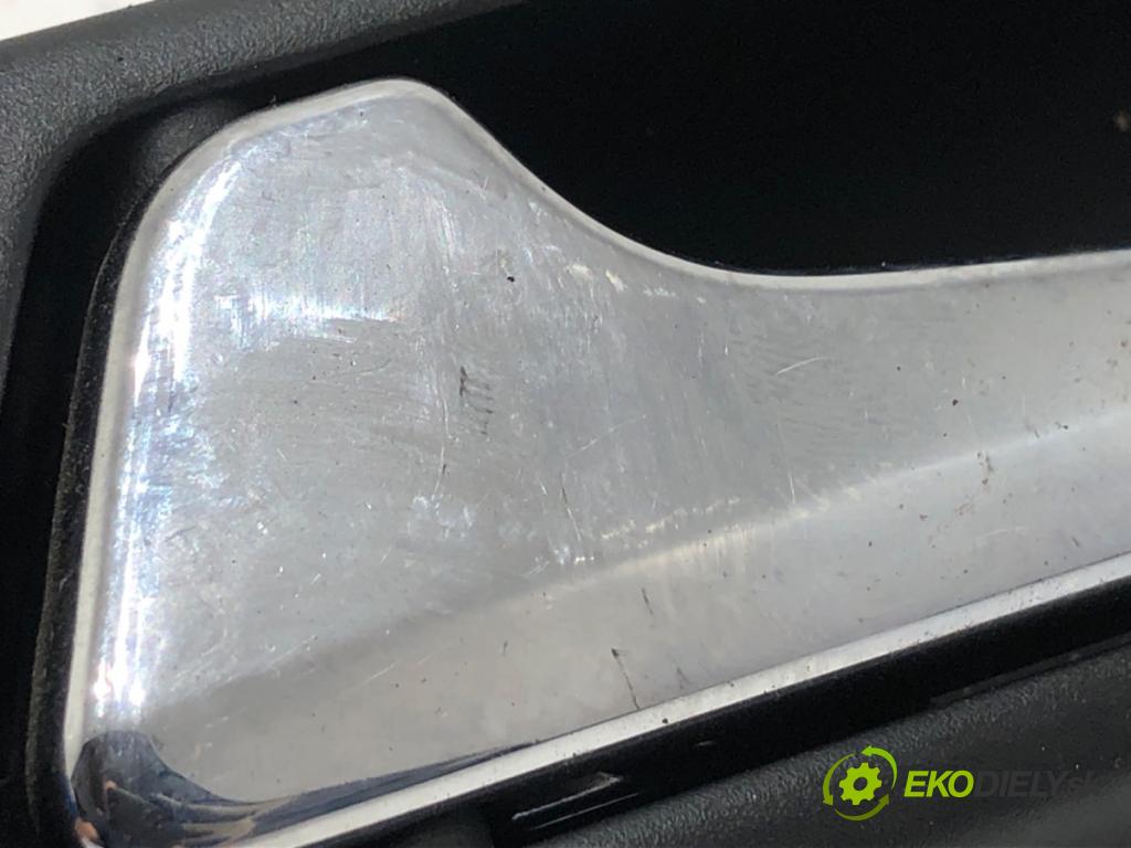 MERCEDES-BENZ W245 liftback 2006 80 kW B 180 CDI (245.207) 1991 klika vnitřní levý přední část A1697600961
