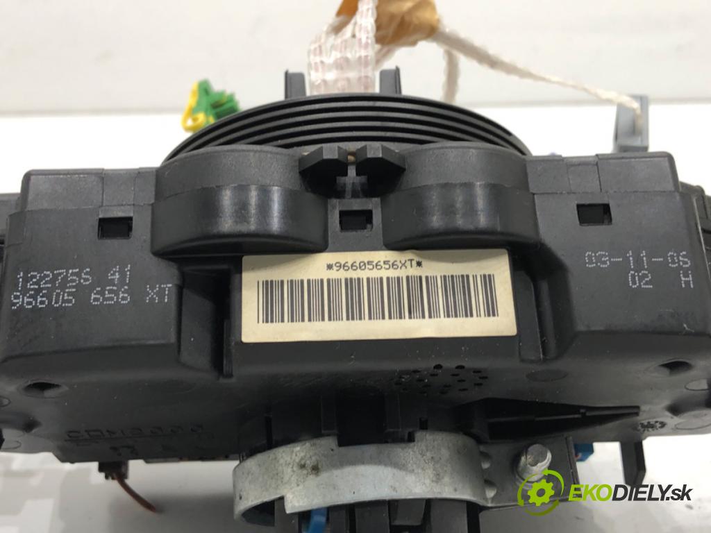 PEUGEOT 206 liftback 2006 80 kW 1.6 16V 1587 Prepínač kombinovaný 96605656XT (Prepínacie páčky pod volantom)