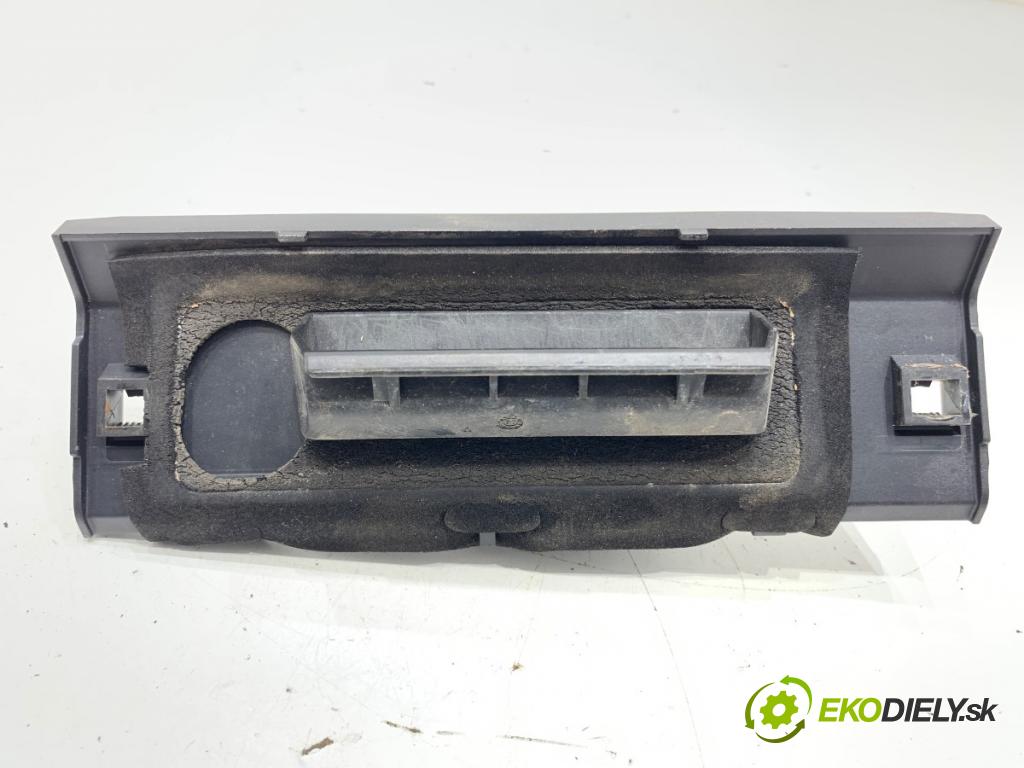 PEUGEOT 206 liftback 2006 80 kW 1.6 16V 1587 klika dveří zadní část N0501499