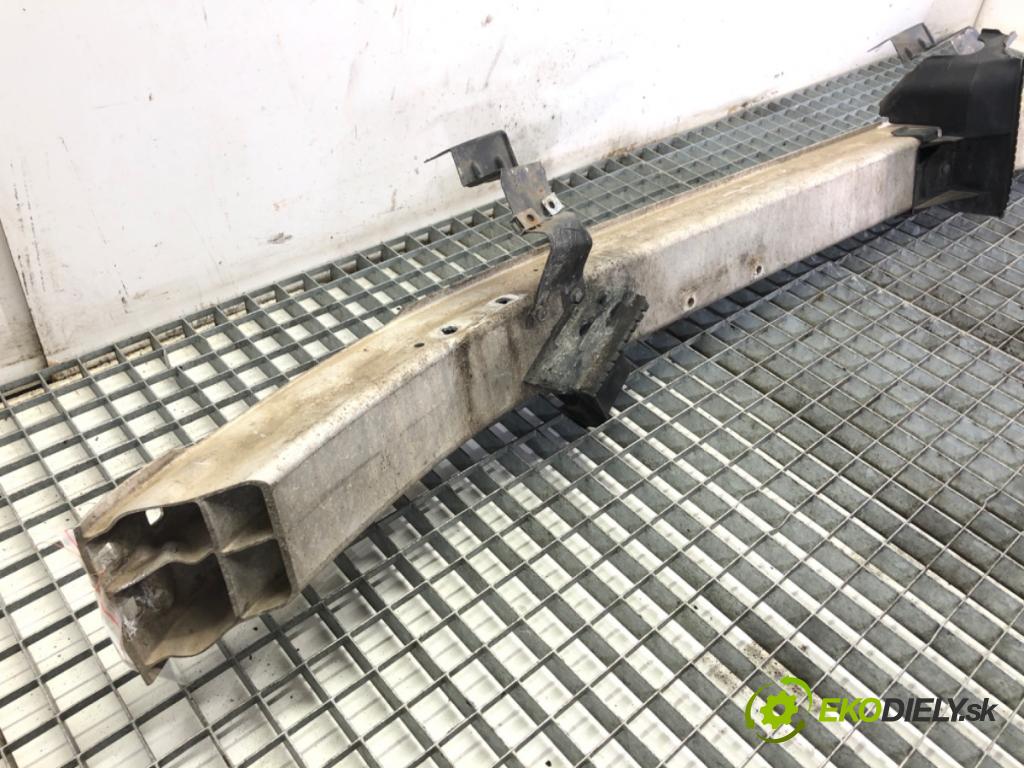 MERCEDES-BENZ CL203 coupe 2002 120 kW C 200 Kompressor (203.742) 1796 výztuha nárazníka přední část  (Přední výztuha)