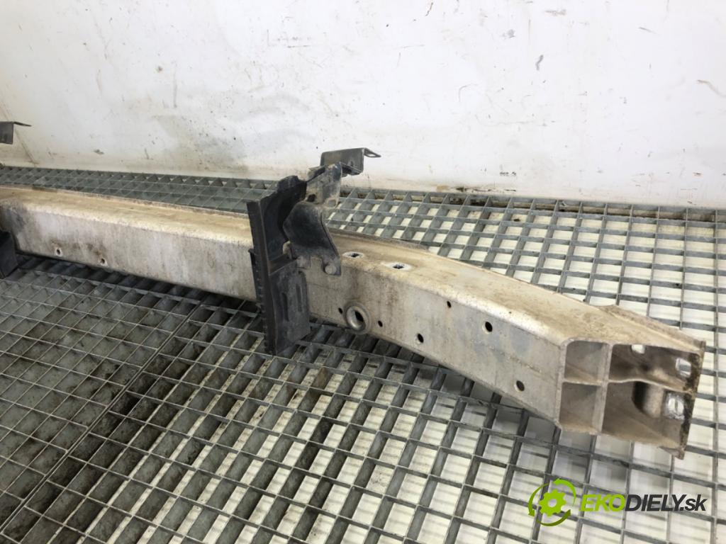 MERCEDES-BENZ CL203 coupe 2002 120 kW C 200 Kompressor (203.742) 1796 výztuha nárazníka přední část  (Přední výztuha)