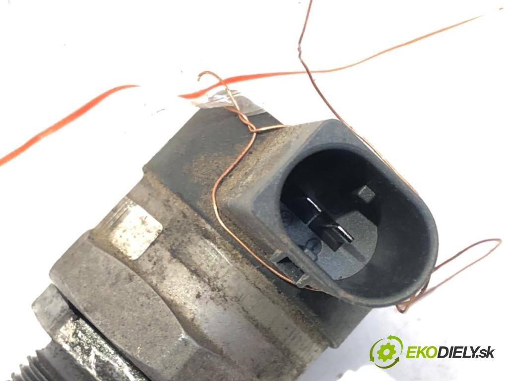 MERCEDES-BENZ W245 liftback 2006 80 kW B 180 CDI (245.207) 1991 Snímač tlaku paliva A6110780449 (Snímač)