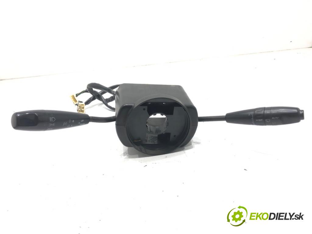 SSANGYONG CHAIRMAN sedan 2000 165 kW 3.2 3199 Prepínač kombinovaný  (Prepínacie páčky pod volantom)