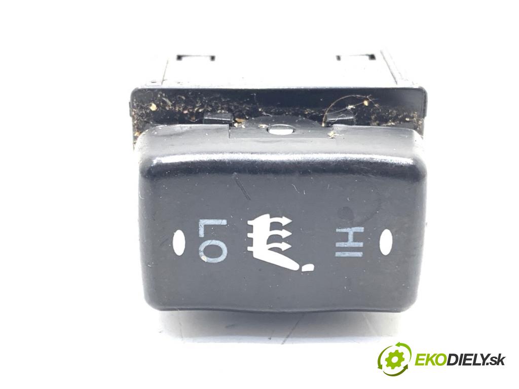 SSANGYONG CHAIRMAN sedan 2000 165 kW 3.2 3199 Prepínač ohrievania, vyhrievania sedačky  (Prepínacie páčky pod volantom)