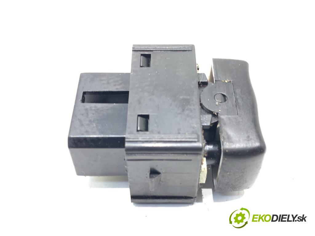 SSANGYONG CHAIRMAN sedan 2000 165 kW 3.2 3199 Prepínač ohrievania, vyhrievania sedačky (Prepínacie páčky pod volantom)