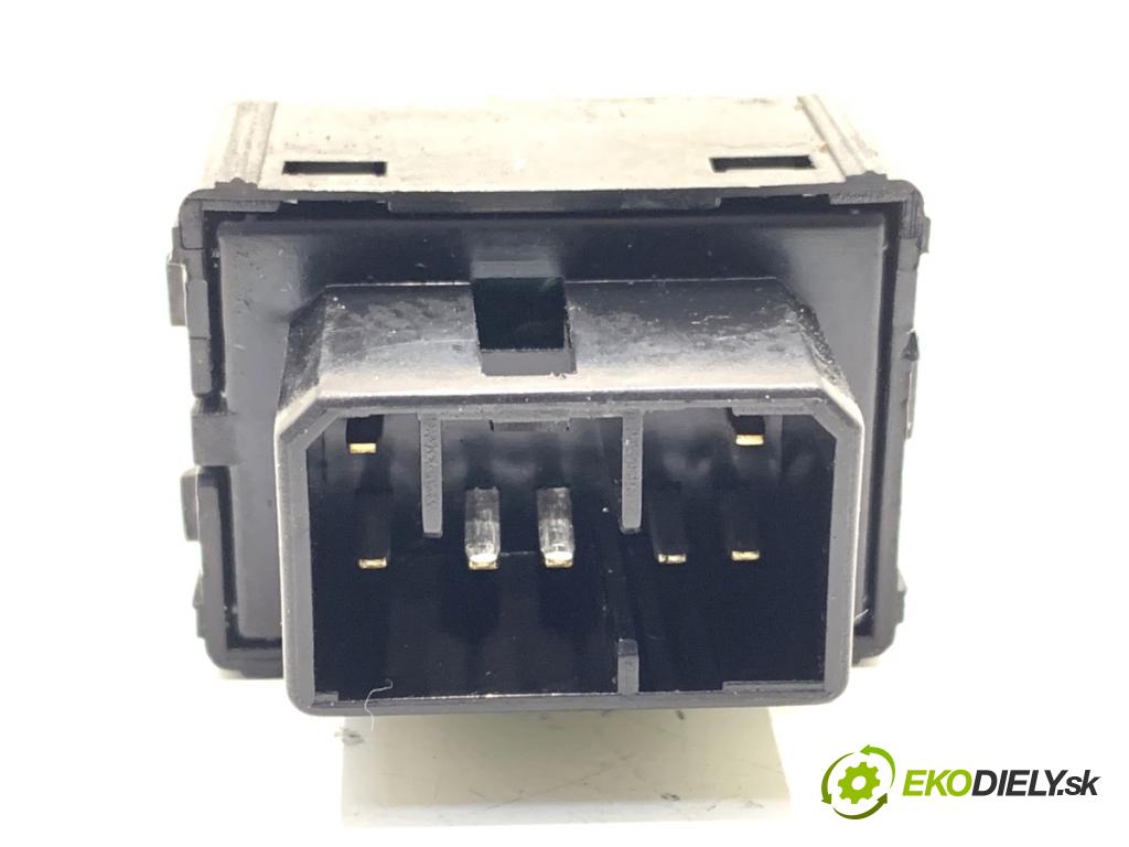 SSANGYONG CHAIRMAN sedan 2000 165 kW 3.2 3199 Prepínač ohrievania, vyhrievania sedačky (Prepínacie páčky pod volantom)