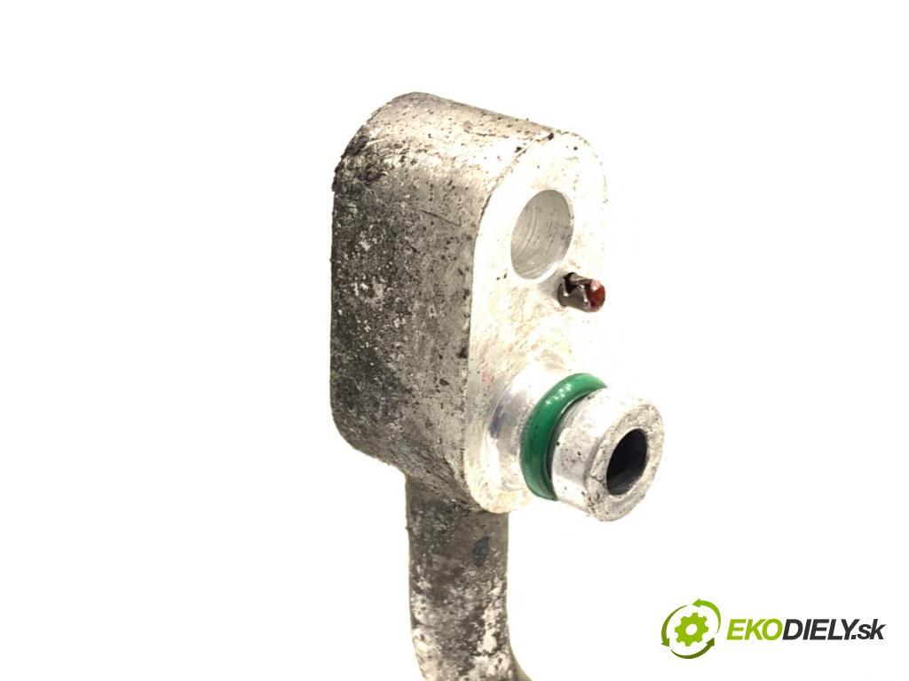 SSANGYONG CHAIRMAN sedan 2000 165 kW 3.2 3199 rúrka klimatizácie  (Rúrka klimatizácie)