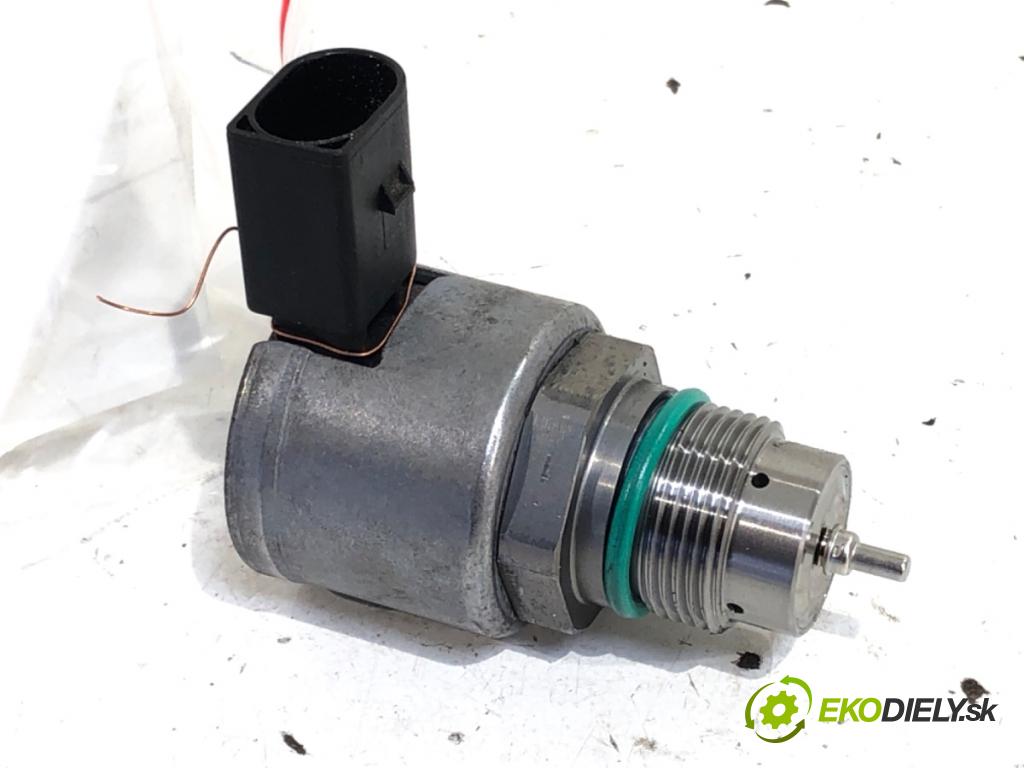 AUDI Q5 FY SUV 2018 140 kW 40 TDI quattro 1968 Snímač tlaku paliva 04L130764C (Snímač)