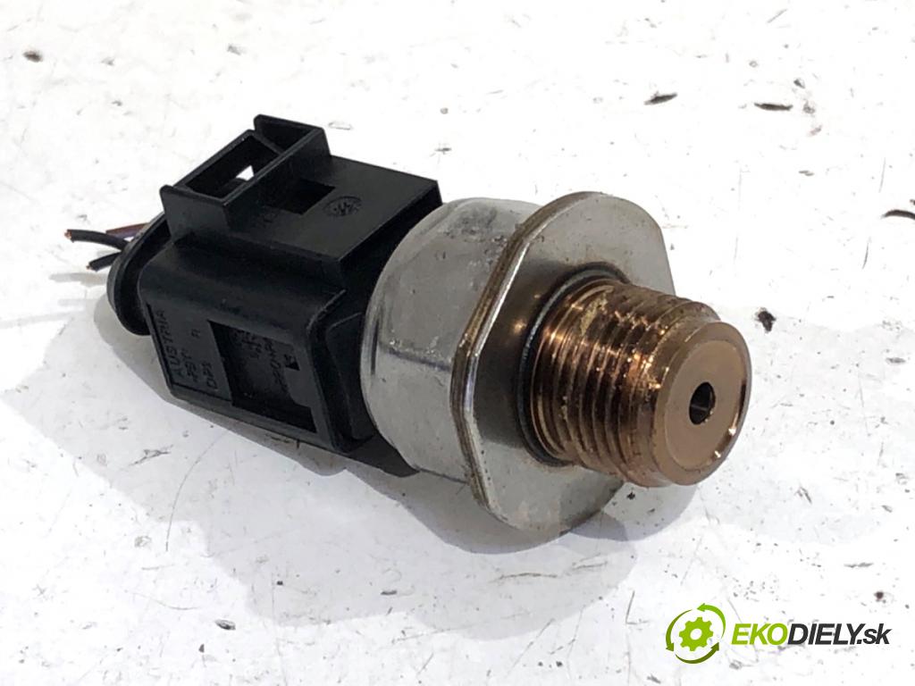 AUDI Q5 FY SUV 2018 140 kW 40 TDI quattro 1968 Snímač tlaku paliva 04L906054 (Snímač)