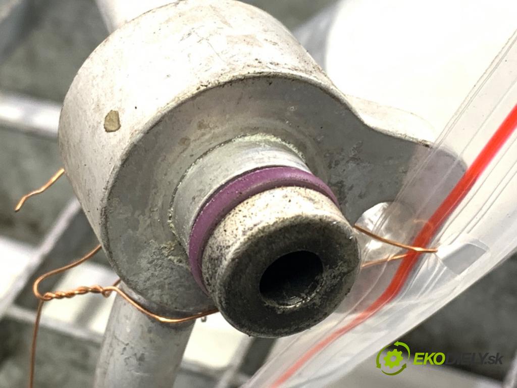 AUDI Q5 FY SUV 2018 140 kW 40 TDI quattro 1968 rúrka klimatizácie 80B818720 (Rúrka klimatizácie)