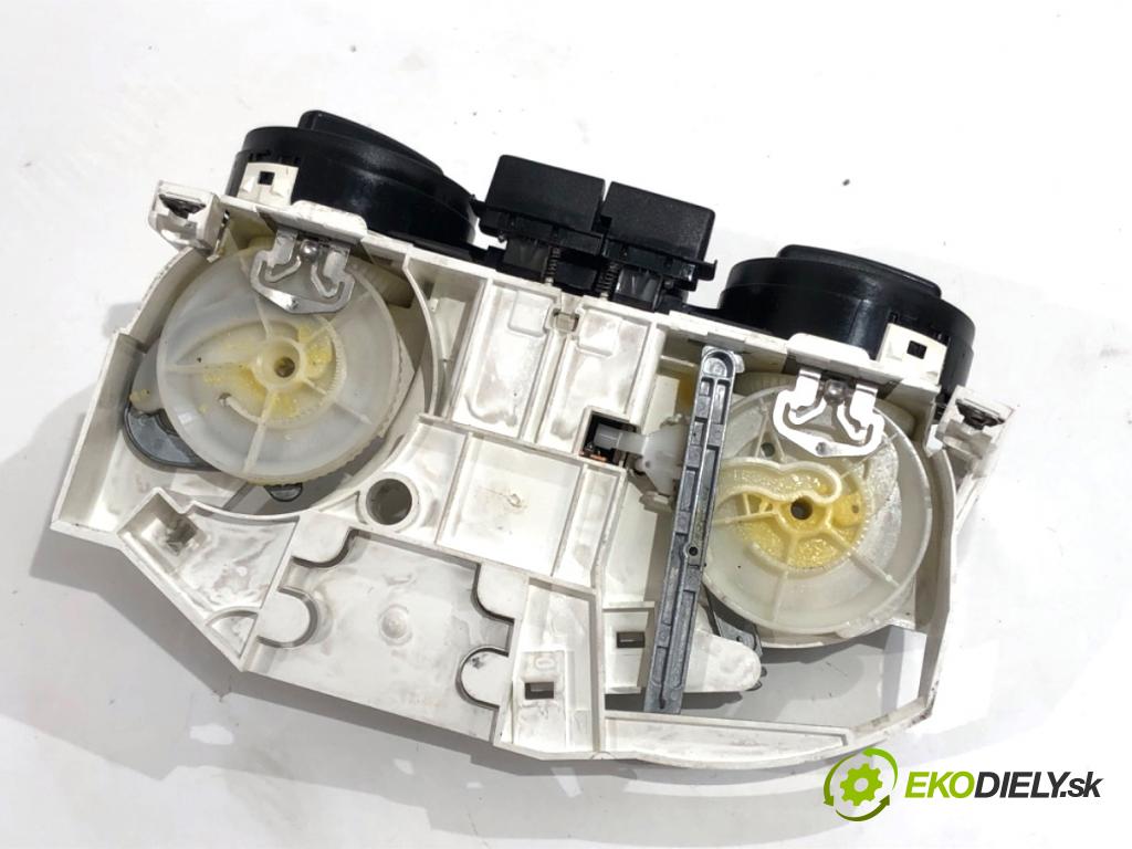 SKODA OCTAVIA I Kombi 2003 66 kW 1.9 TDI 1896 Panel ovládania kúrenia 1J0820045E (Prepínacie páčky pod volantom)