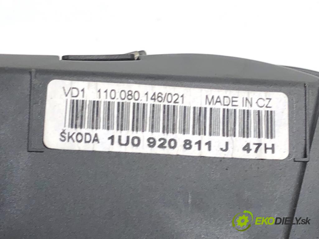 SKODA OCTAVIA I Kombi 2003 66 kW 1.9 TDI 1896 Prístrojovka 1U0920811J (Prístrojová doska)