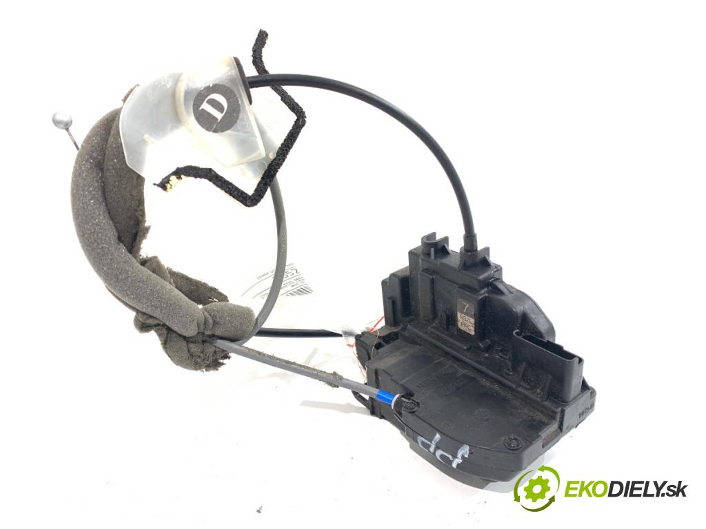 NISSAN QASHQAI J10 SUV 2009 84 kW 1.6 1598 zámok dveře pravý přední část 