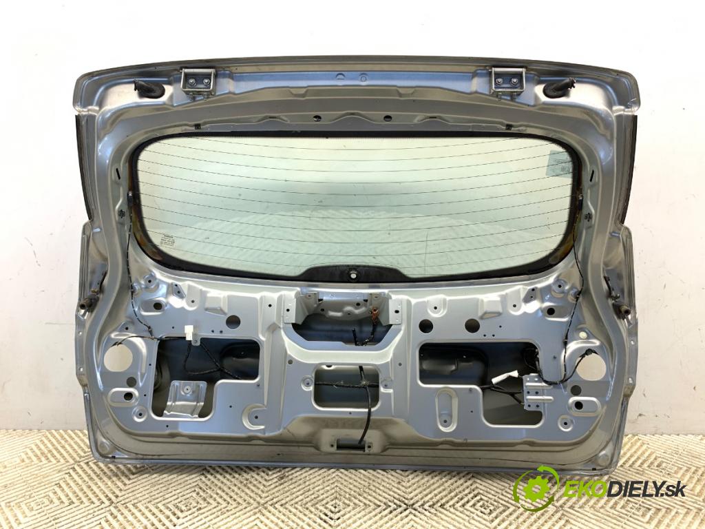 NISSAN QASHQAI J10 SUV 2009 84 kW 1.6 1598 kapota zadní část KY0
