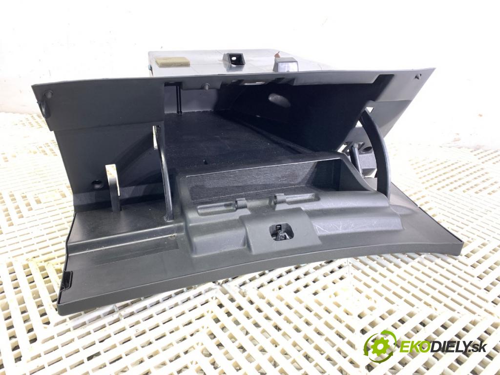 NISSAN QASHQAI J10 SUV 2009 84 kW 1.6 1598 Priehradka, kastlík spolujazdca  (Priehradka (kastlík))