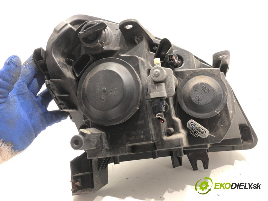 NISSAN QASHQAI J10 SUV 2009 84 kW 1.6 1598 světlomet levý přední část 26060JD90B