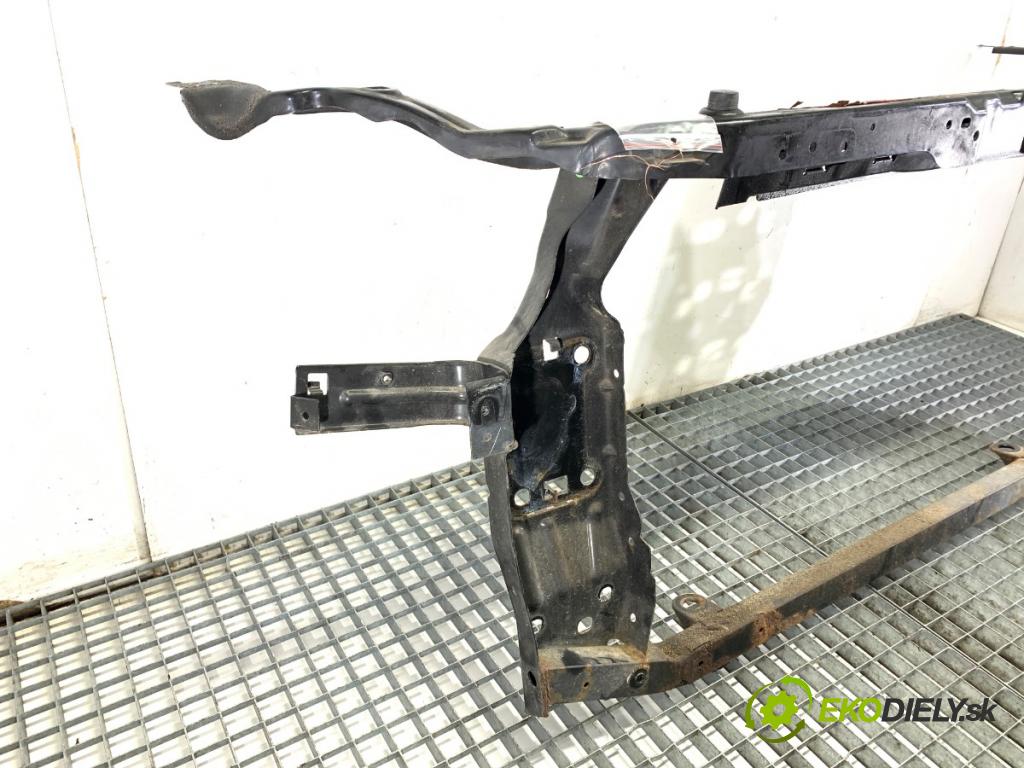 NISSAN QASHQAI J10 SUV 2009 84 kW 1.6 1598 držák přední část  (Přední výztuha)