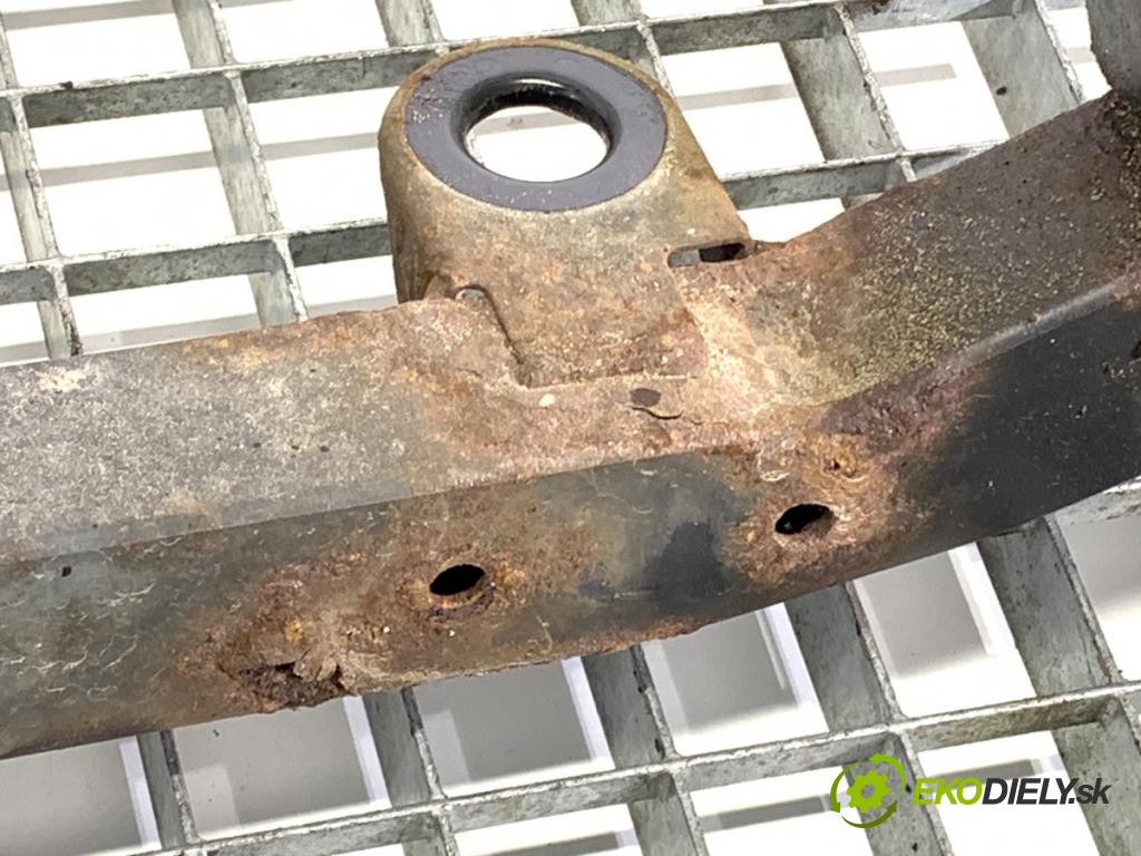 NISSAN QASHQAI J10 SUV 2009 84 kW 1.6 1598 držák přední část  (Přední výztuha)