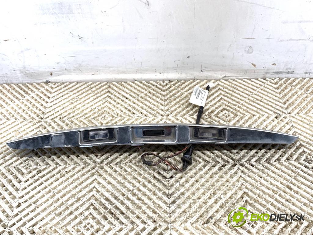 NISSAN QASHQAI J10 SUV 2009 84 kW 1.6 1598 lišta dveří zadní část