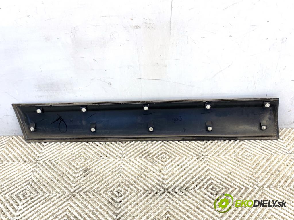 NISSAN QASHQAI J10 SUV 2009 84 kW 1.6 1598 lišta dveře pravý přední část