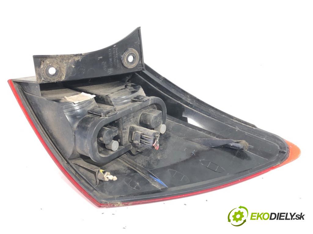 NISSAN QASHQAI J10 SUV 2009 84 kW 1.6 1598 světlo levý zadní část