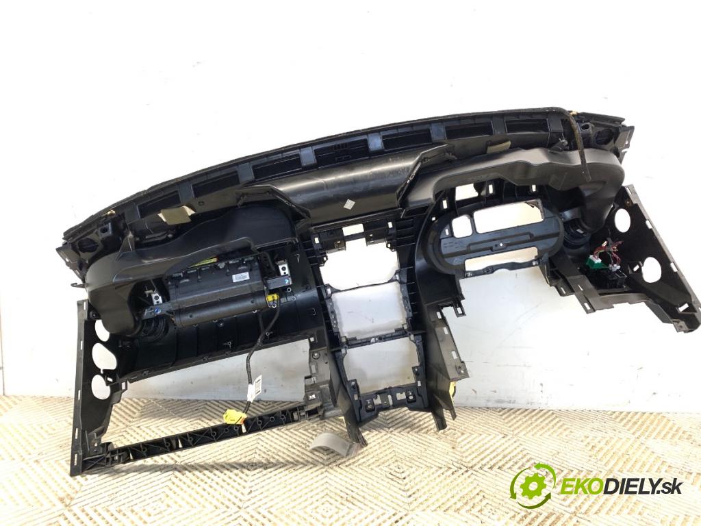 NISSAN QASHQAI J10 SUV 2009 84 kW 1.6 1598 Palubná doska  (Palubná doska)