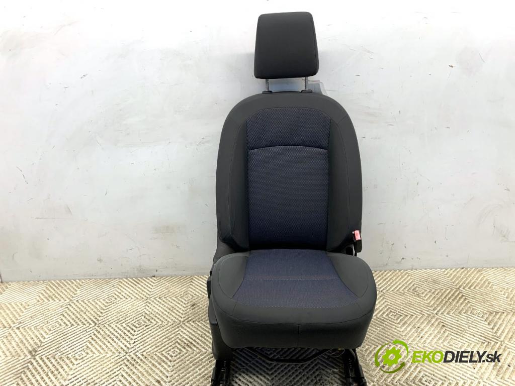 NISSAN QASHQAI J10 SUV 2009 84 kW 1.6 1598 sedadlo pravý přední část 