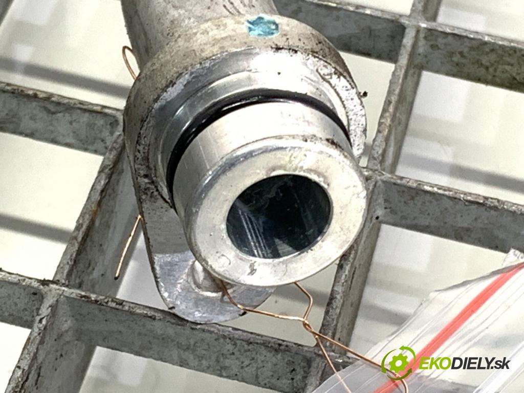 NISSAN QASHQAI J10 SUV 2009 84 kW 1.6 1598 rúrka klimatizácie  (Rúrka klimatizácie)