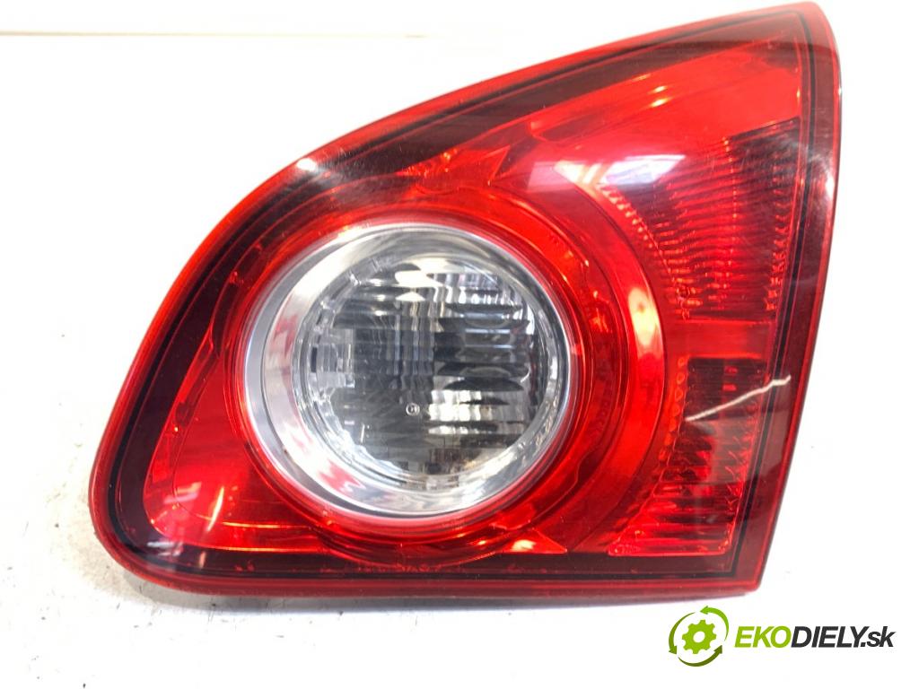 NISSAN QASHQAI J10 SUV 2009 84 kW 1.6 1598 světlo zadní část pravá vnitřní  (Klika dveří ostatní)