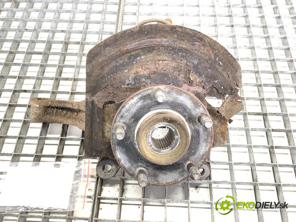 NISSAN QASHQAI J10 SUV 2009 84 kW 1.6 1598 náboj levý přední část 