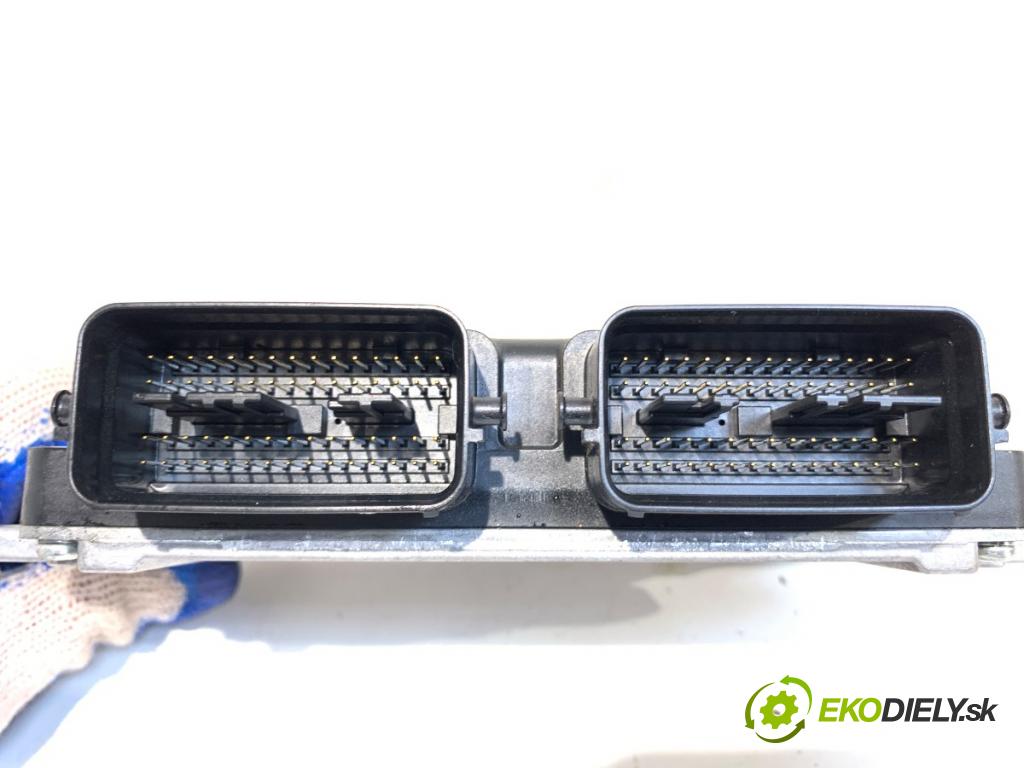 MAZDA 6 GH liftback 2008 108 kW 2.0 MZR (GHEFS) 1999 riadiaca jednotka Motor LF4J18881E (Riadiaca jednotka)