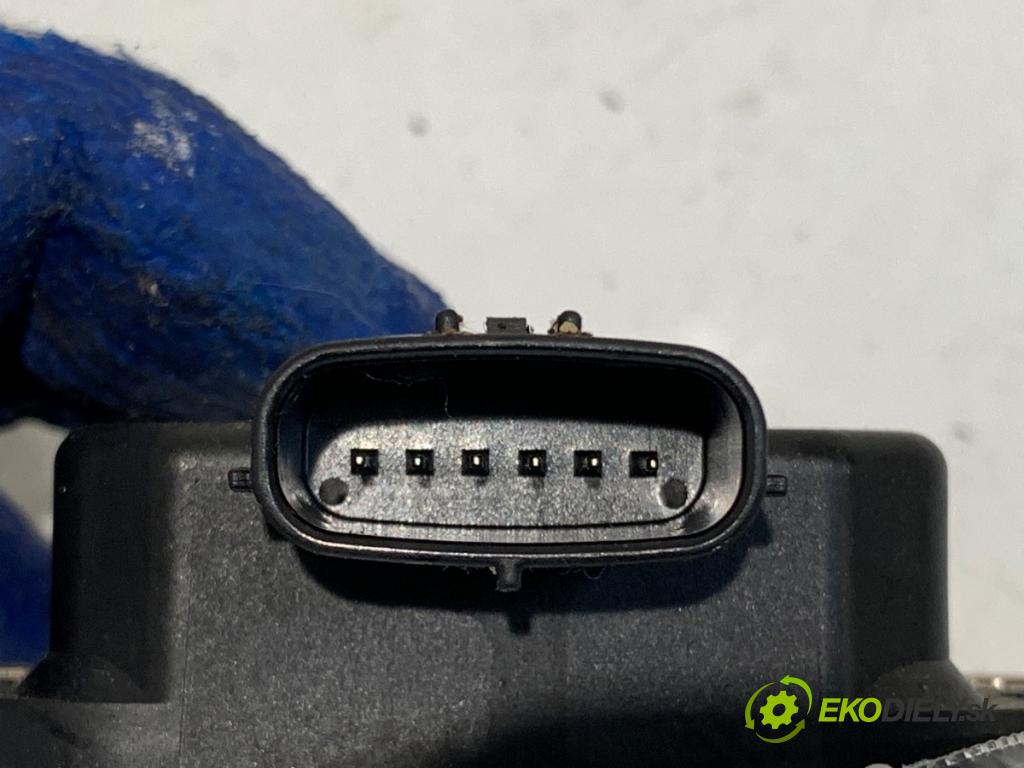 MAZDA 6 GH liftback 2008 108 kW 2.0 MZR (GHEFS) 1999 senzor airbag  (Snímač)