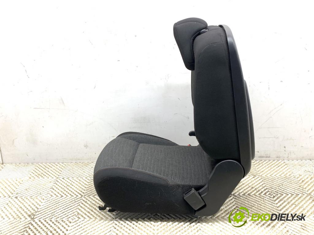 CITROEN BERLINGO II nadwozie wielkoprzestrzenne (MPV) 2018 88 kW 1.6 BlueHDi 120 1560 Sedadlo zadný  (Sedadlo)