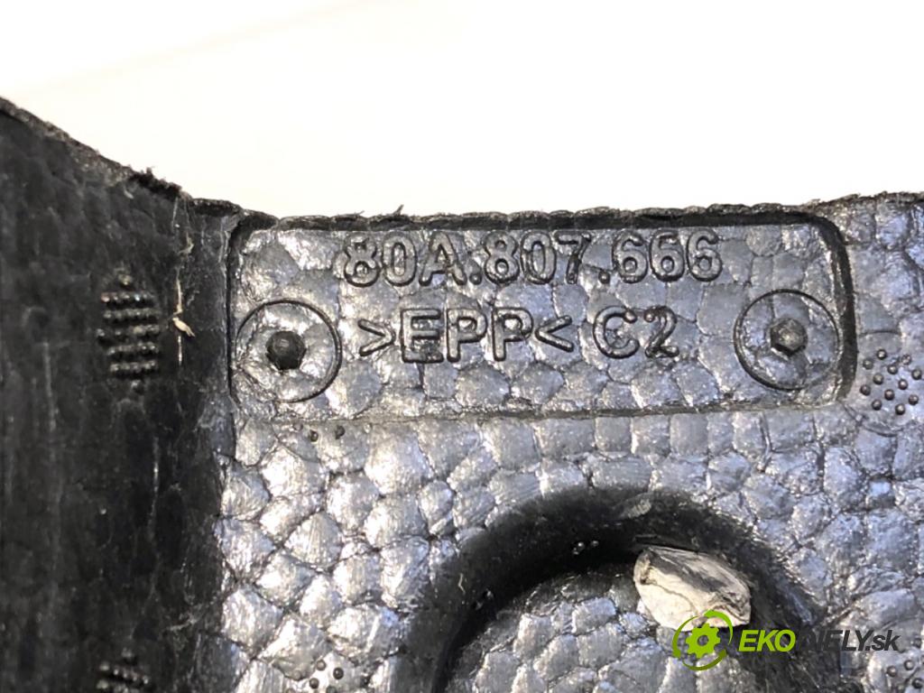 AUDI Q5 FY SUV 2018 140 kW 40 TDI quattro 1968 ABSORBER nárazníka zadní část pravý 80A807666