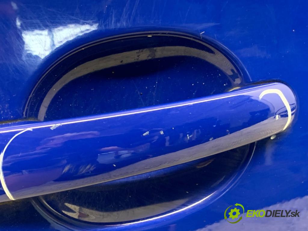 SKODA RAPID liftback 2018 85 kW 1.6 TDI 1598 dveře pravý přední část