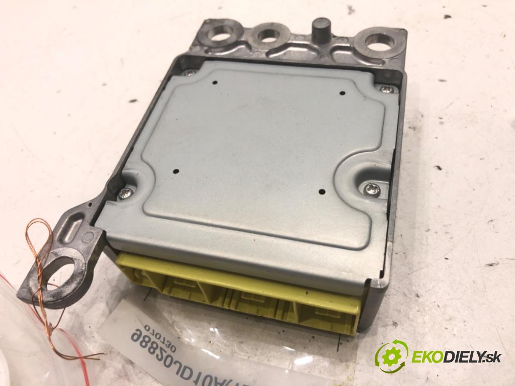 NISSAN QASHQAI J10 SUV 2007 78 kW 1.5 dCi 1461 senzor airbag 98820JD10A (Snímač)