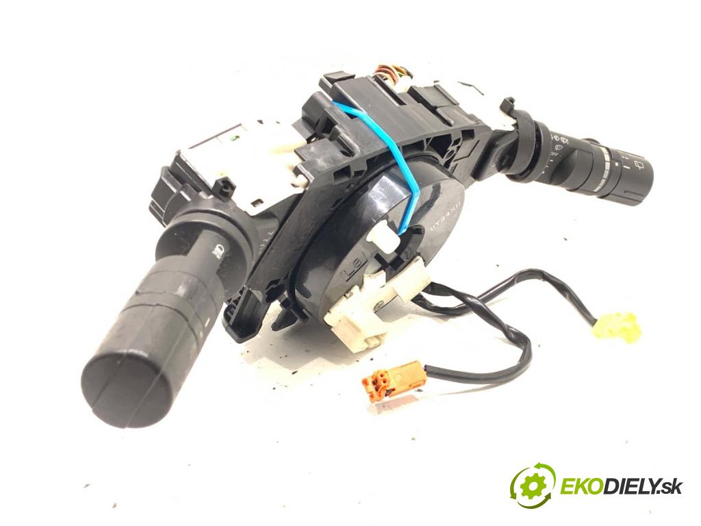 NISSAN QASHQAI J10 SUV 2007 78 kW 1.5 dCi 1461 Prepínač kombinovaný 47945JD000 (Prepínacie páčky pod volantom)