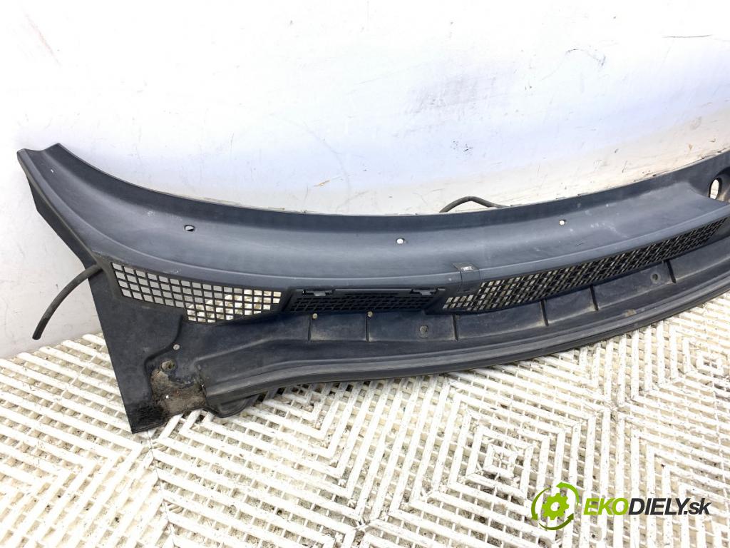 NISSAN QASHQAI J10 SUV 2007 78 kW 1.5 dCi 1461 Torpédo, plast pod čelné okno 66862-JD900 (Torpédo (plast pod čelným sklom))